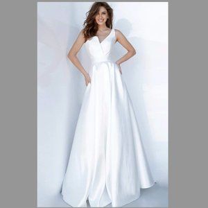 NWT JOVANI - JVN3930 Asymmetric Neck Mikado A-Line Gown (Prom/Pageant/Formal)
